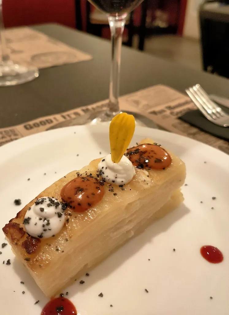 Enric Badal Dot_La Gola del Llop_Sant Pere de Torelló_review