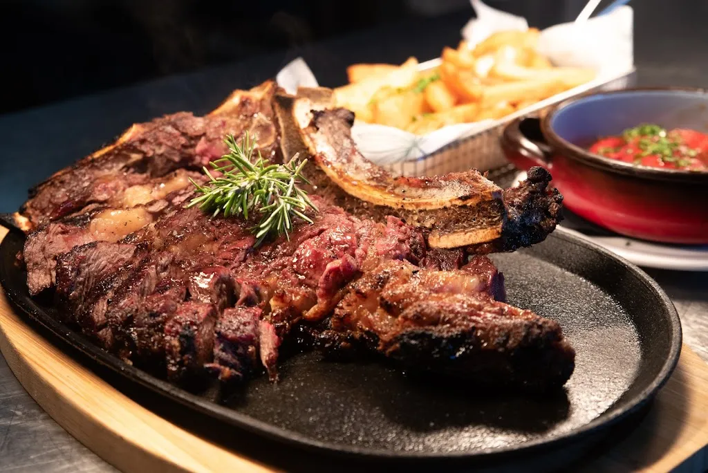 Restaurant Mirador de les Caves | Cuina amb brasa a prop de Sant Sadurní_Sant Sadurní dAnoia_slider_image_3