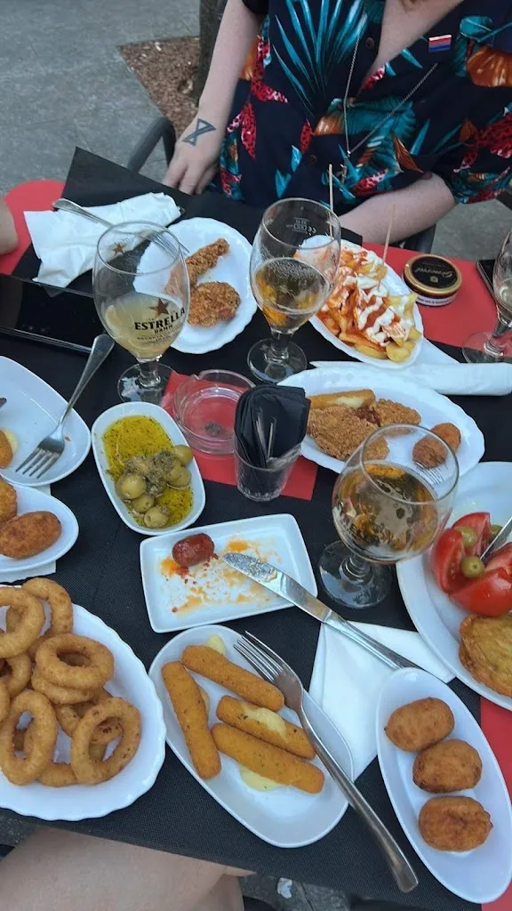 steve h_Cafè La Plaça_Sant Quirze de Besora_recensione