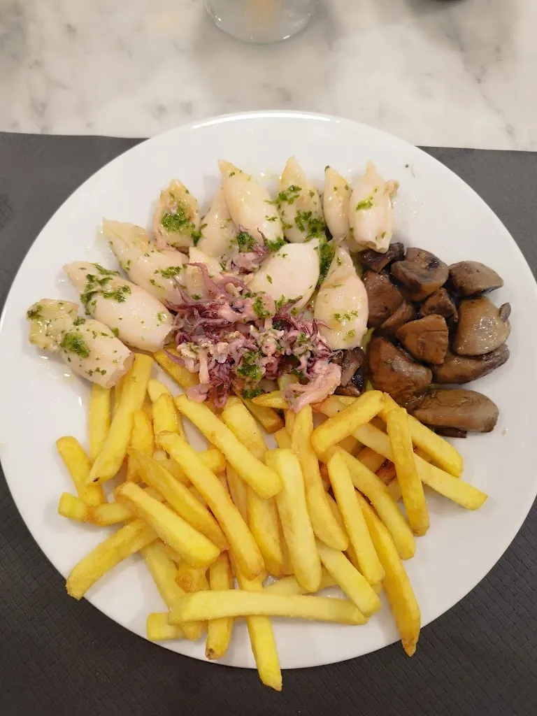 Cafè La Plaça_Sant Quirze de Besora_slider_image_3