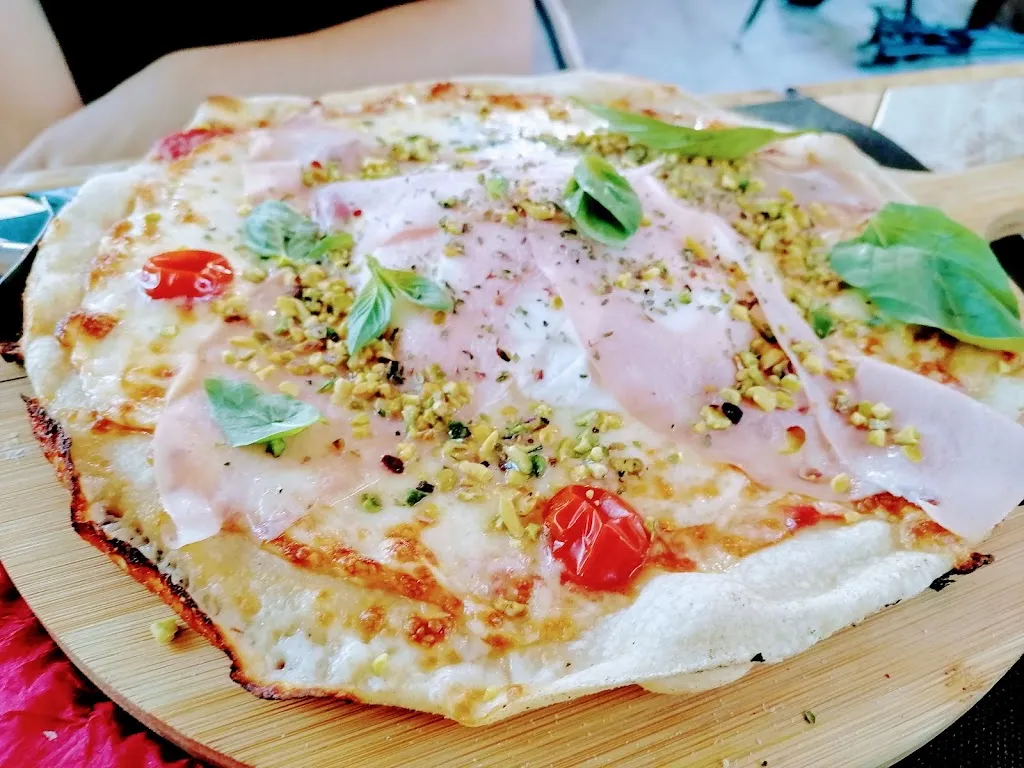 Silvia Constanza Cifuentes Ramírez_La Cosa Nostra Santa Coloma de Cervelló_Santa Coloma de Cervelló_recensione