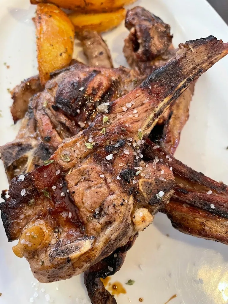 kelsie mortimer_Can Josep_Sant Pere de Ribes_review