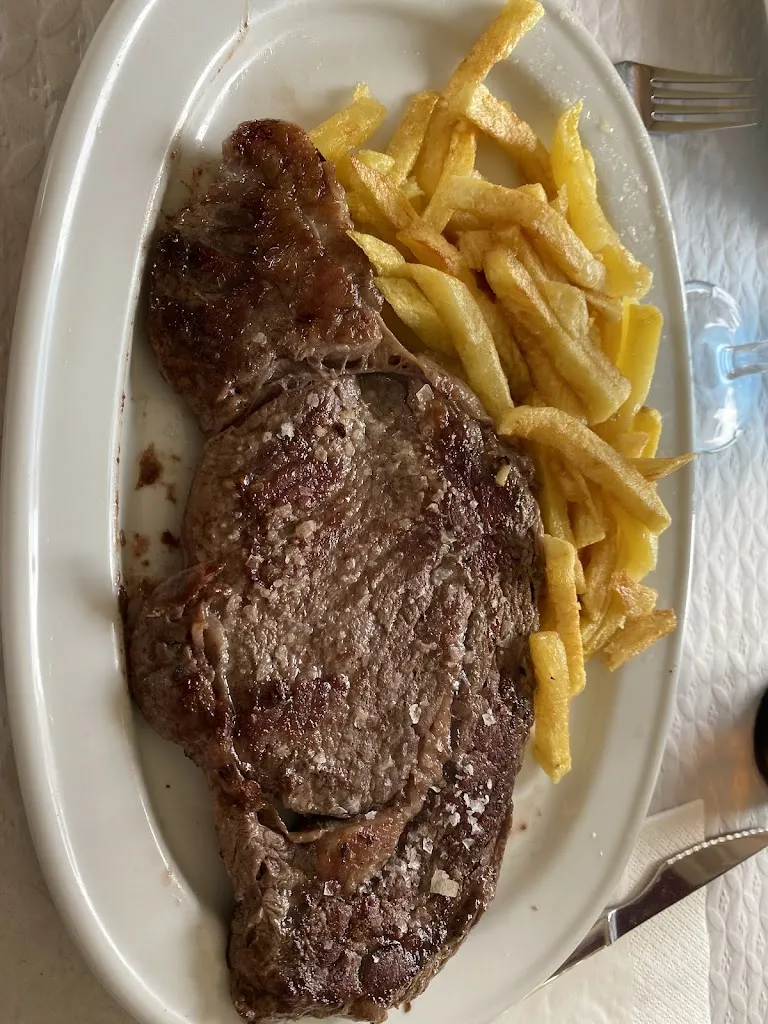 Oscar Fuentes Mosteiro_Restaurante Universal_Porto do Son_recensione