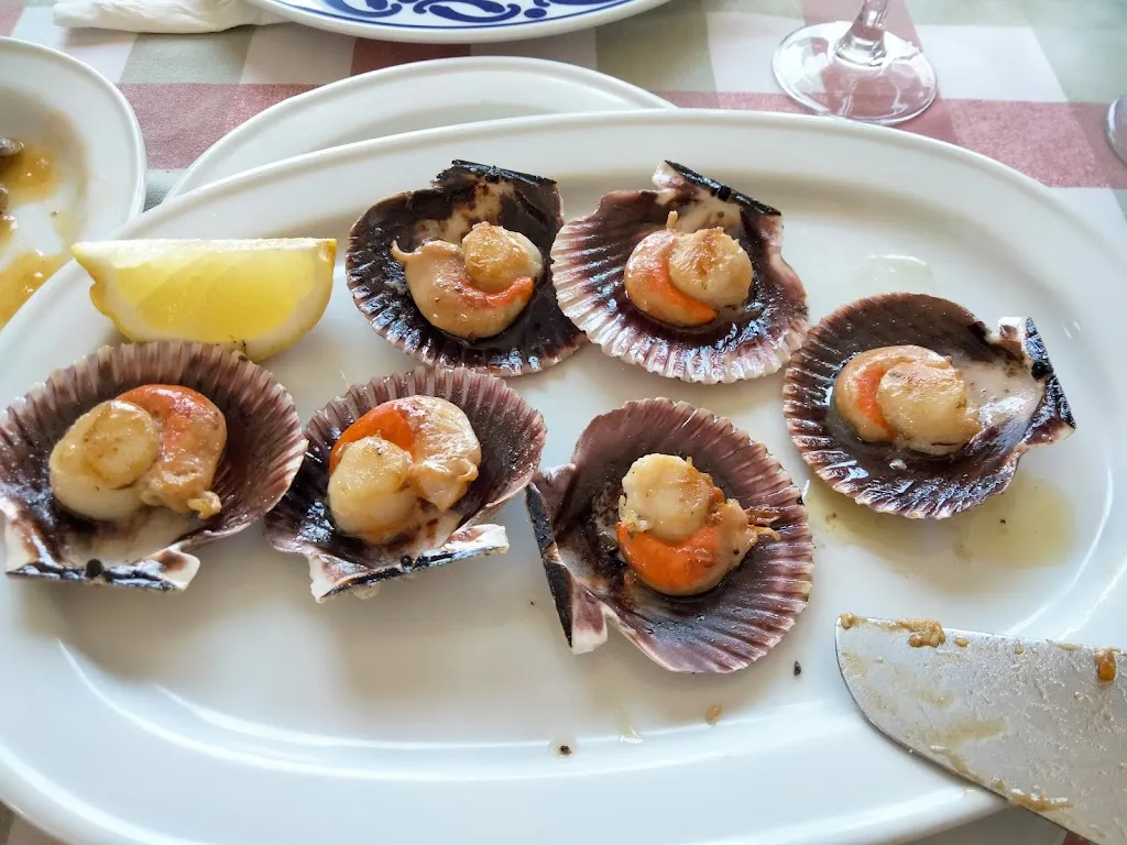 Restaurante Universal_Porto do Son_slider_image_3