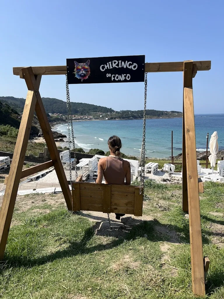 Iván Chakal_O Chiringo de Fonfo_Porto do Son_review