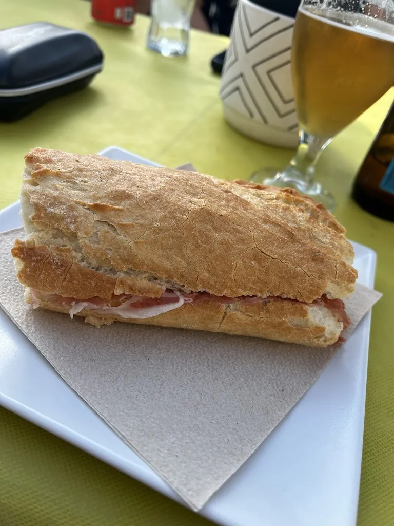 Hugo Da Costa_El Trab Cafè Bar_Santa Fe del Penedès_review