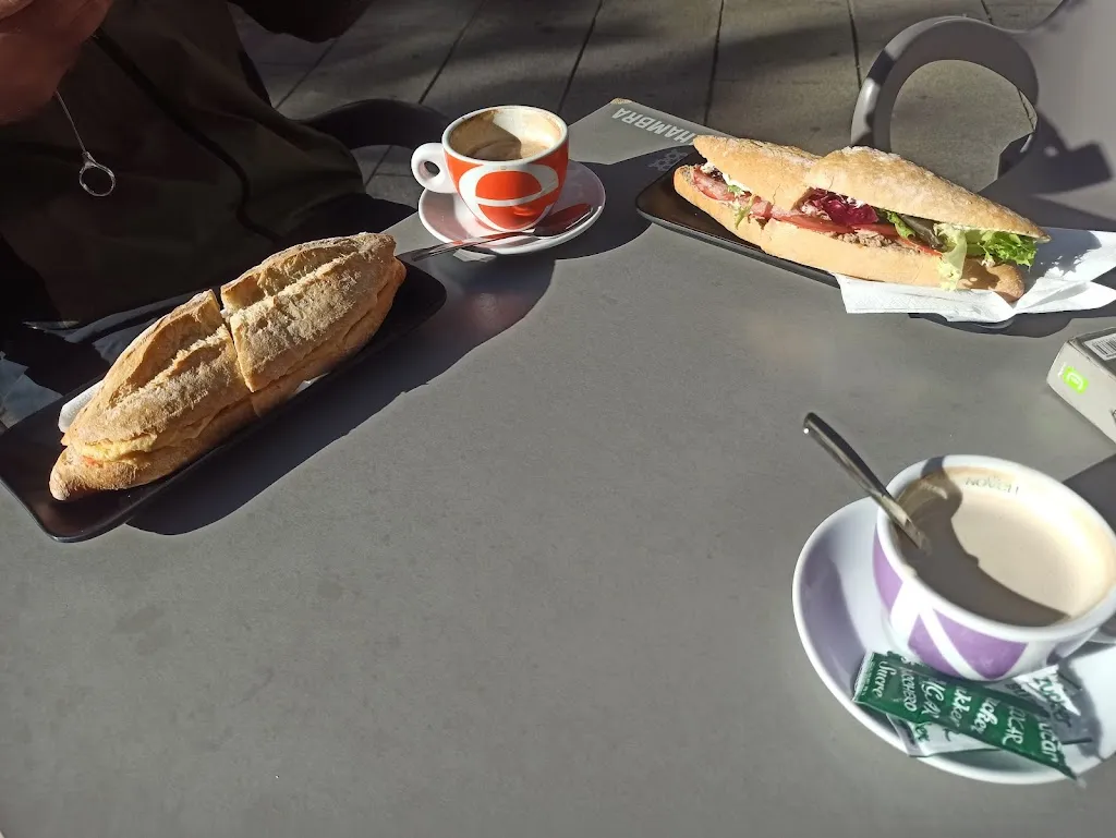 Mario Badosa Cases_El Cafè de l'Església_Sant Vicenç de Torelló_recensione