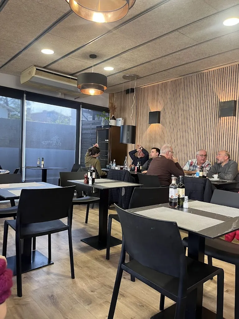 El Nesprer Restaurant Rostisseria ristorante a Sant Quirze del Vallès