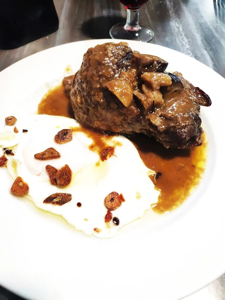 miguel rodriguez rabaza_bar la giralda_Santa Maria de Martorelles_review