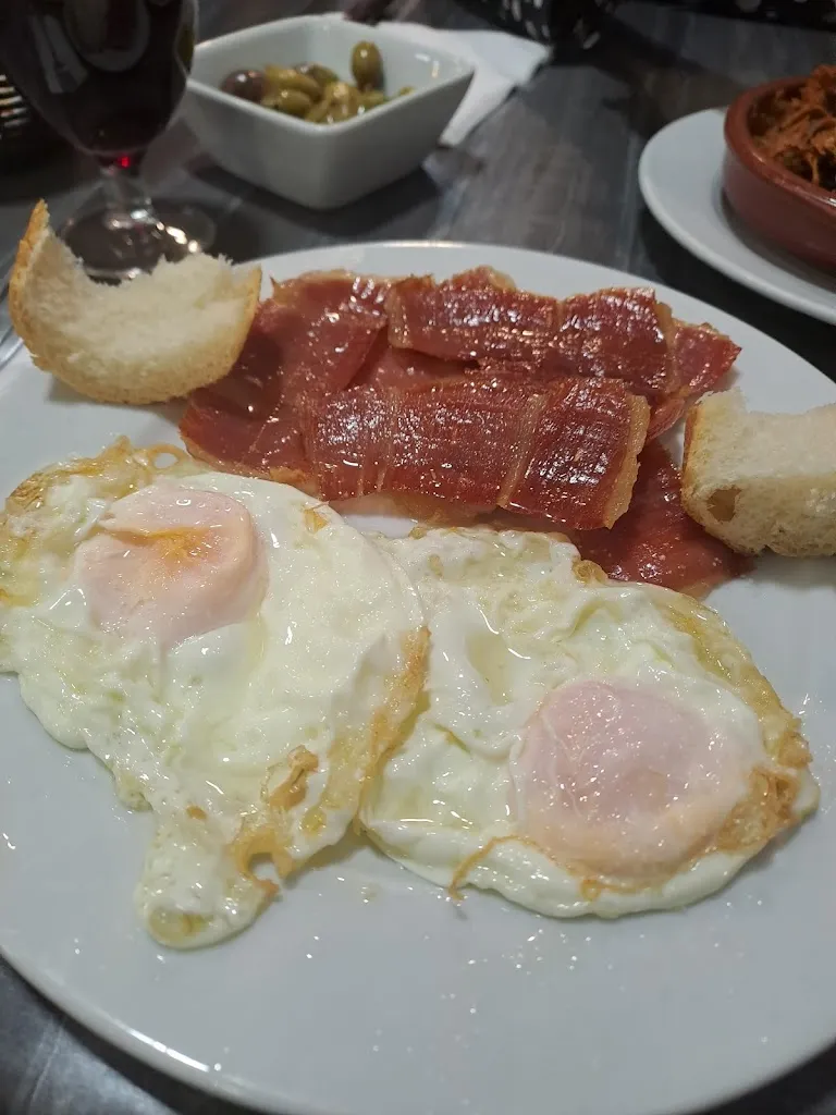 bar la giralda_Santa Maria de Martorelles_slider_image_3