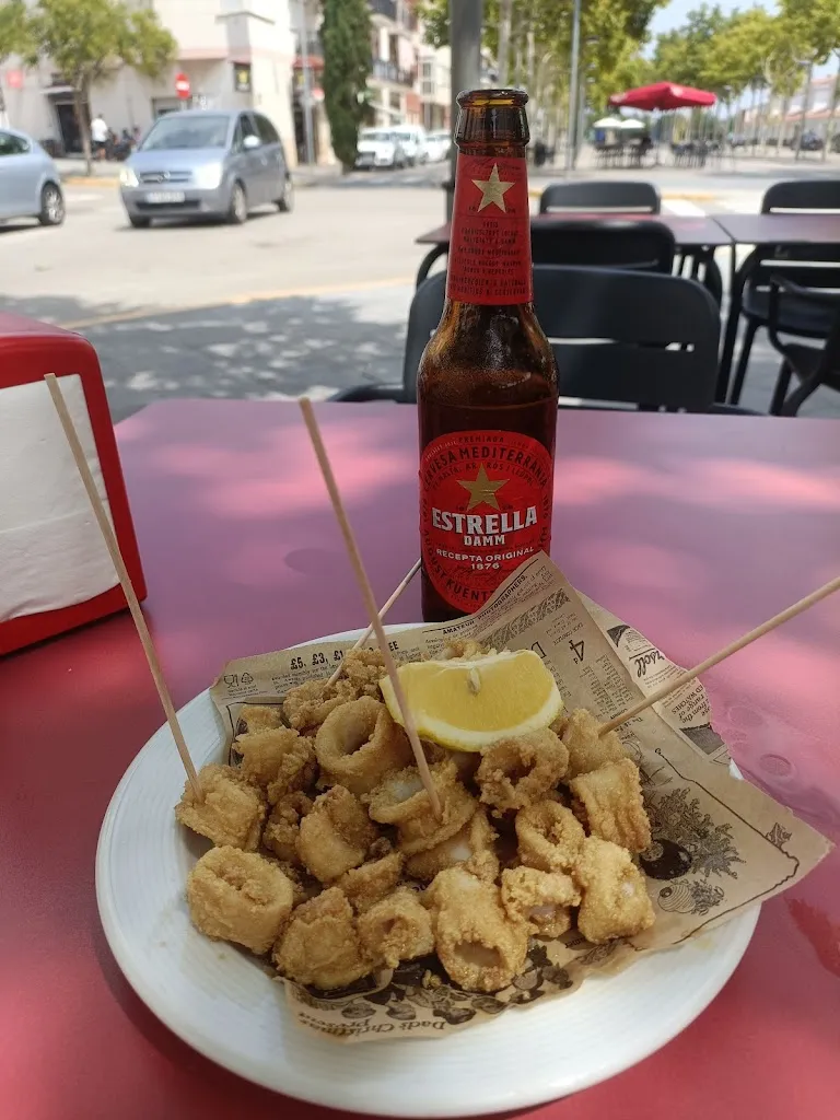 Bar restaurant la Biblioteca_Santa Margarida i els Monjos_slider_image_3