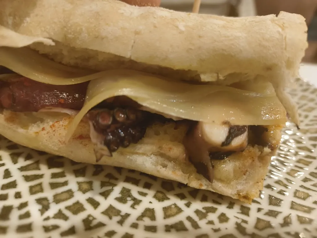 INIZIO DONOSTIA_Pulperia Bar Nuevo_Pobra do Caramiñal A_review