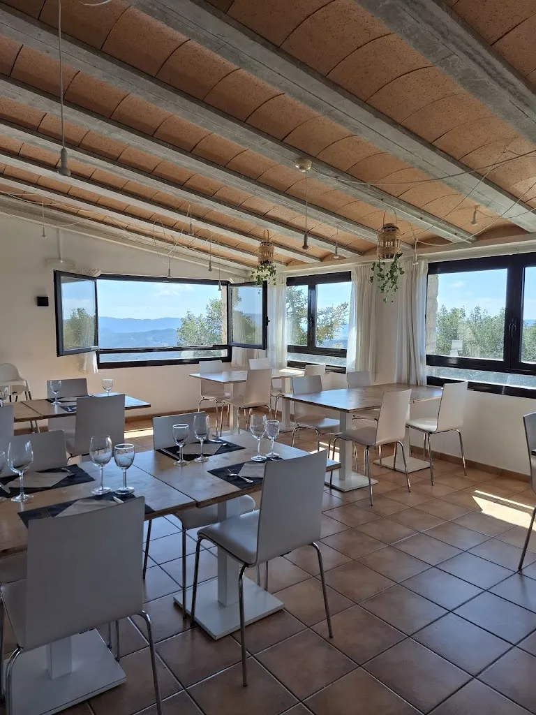 Restaurant La Tossa de Montbui restaurant in Santa Margarida de Montbui