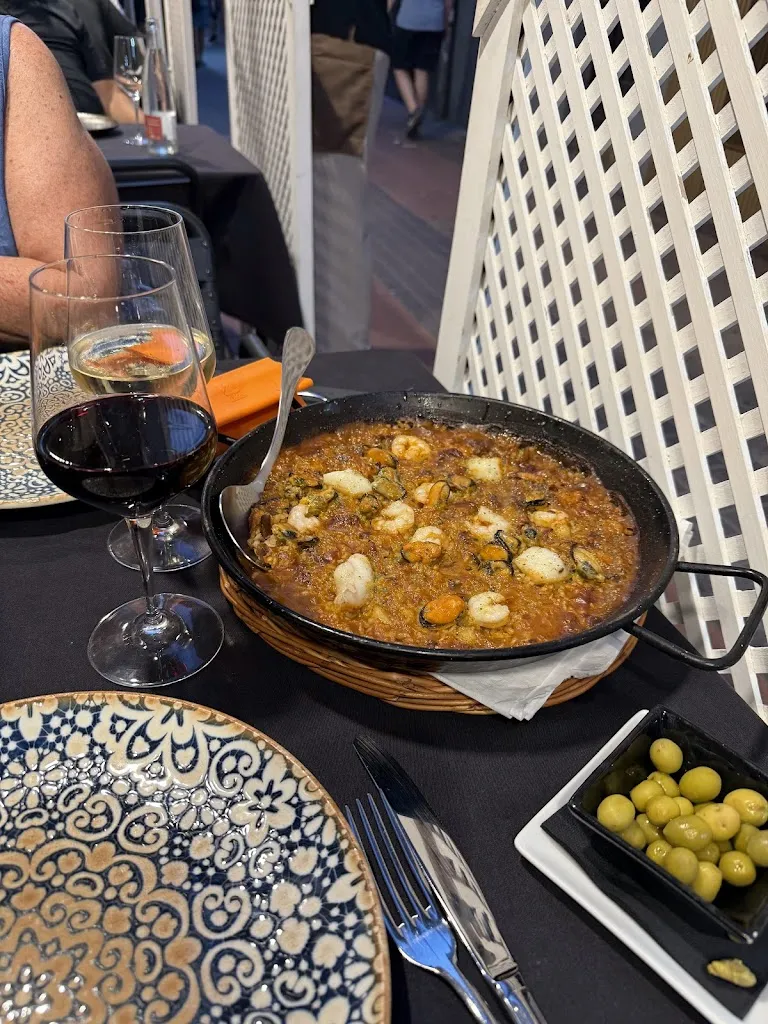 Terry Peet-Lukes_Sitges Bon Estar_Sitges_review