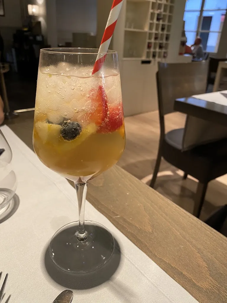 lydia mcdonald_Sitges Bon Estar_Sitges_review