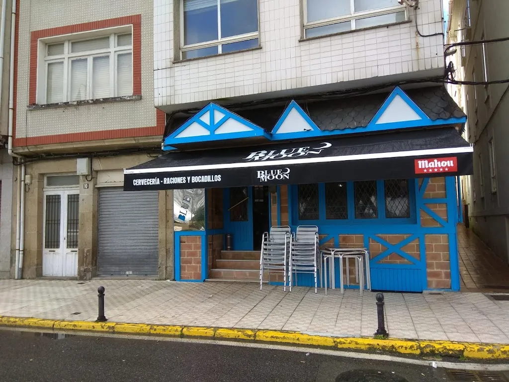 Blue Moon restaurant in Pobra do Caramiñal A