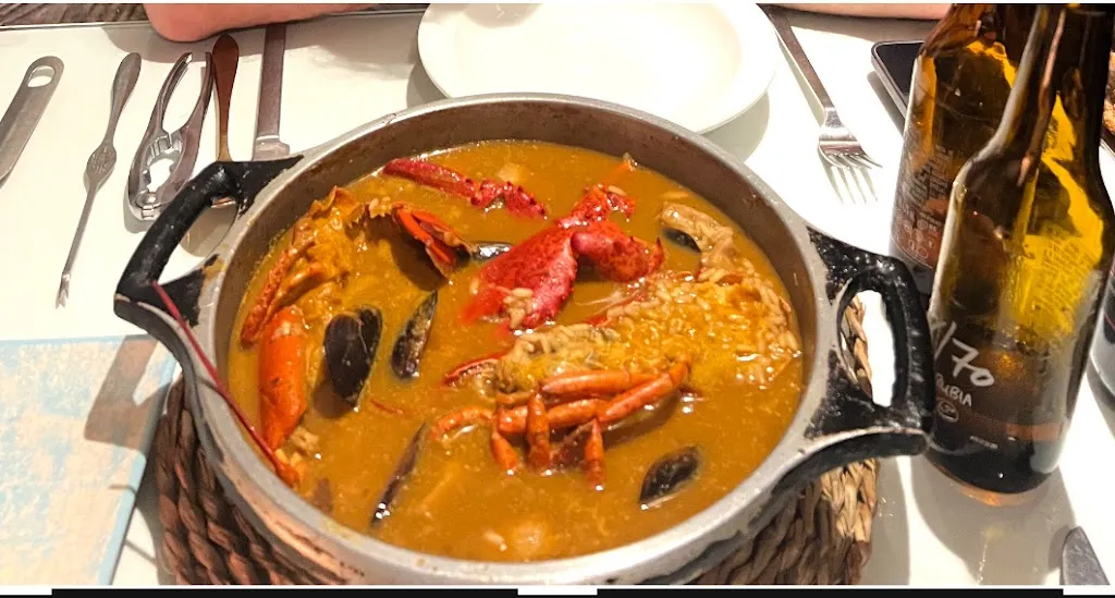 WOLF DMC_El Castell_Sitges_review