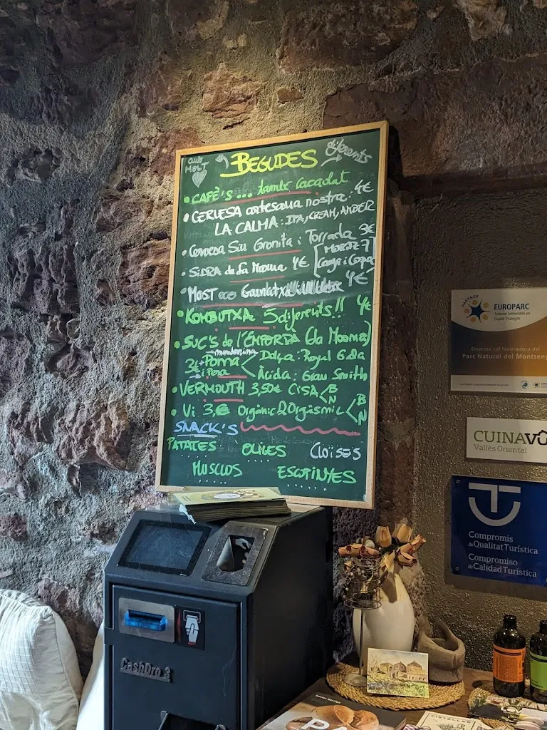 Davis Jacob Thomas_Restaurant El Bellver | La Calma_Tagamanent_review