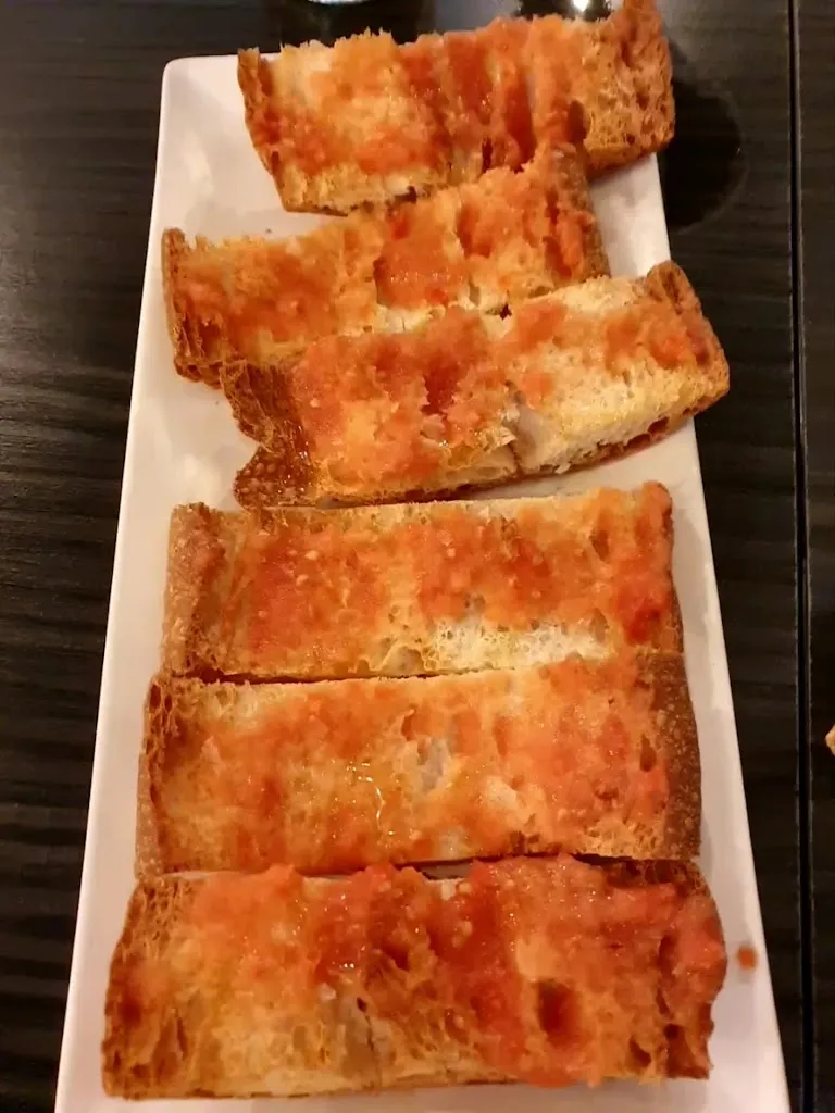 Restaurant La Cuina de la Loli_Santa Coloma de Gramenet_slider_image_2