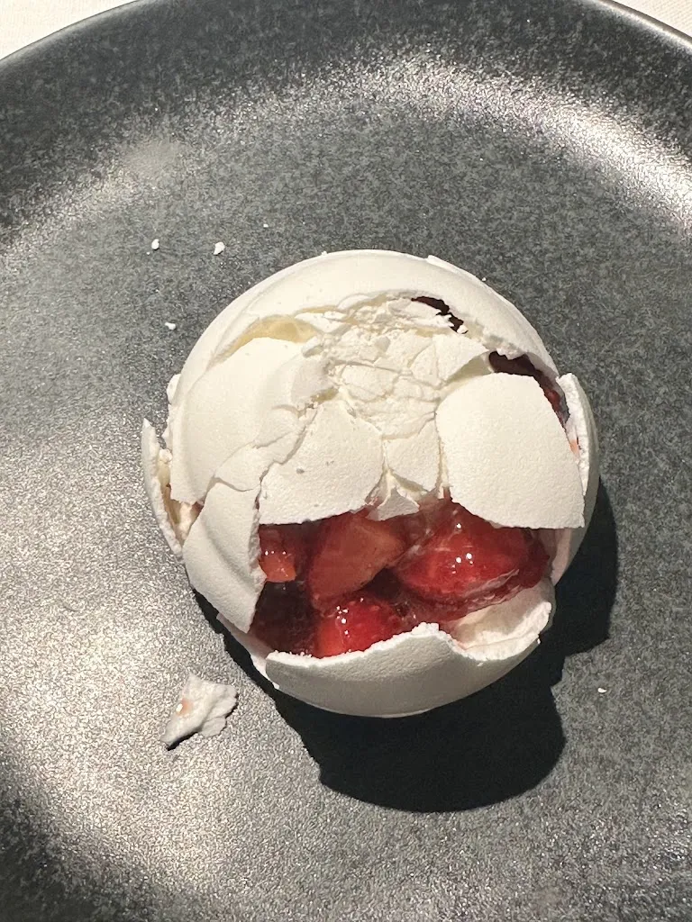 Florian Gampert_Lluerna_Santa Coloma de Gramenet_review