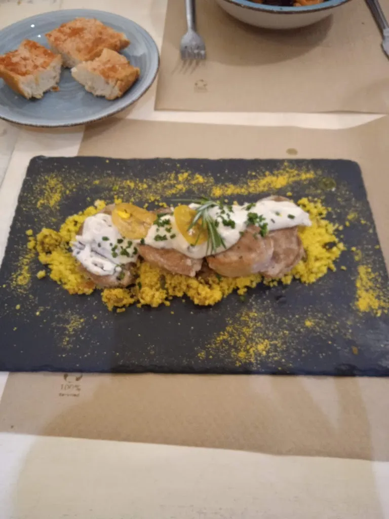 Maica Solera_Dr. Zhu Bar Restaurant_Santa Coloma de Gramenet_review