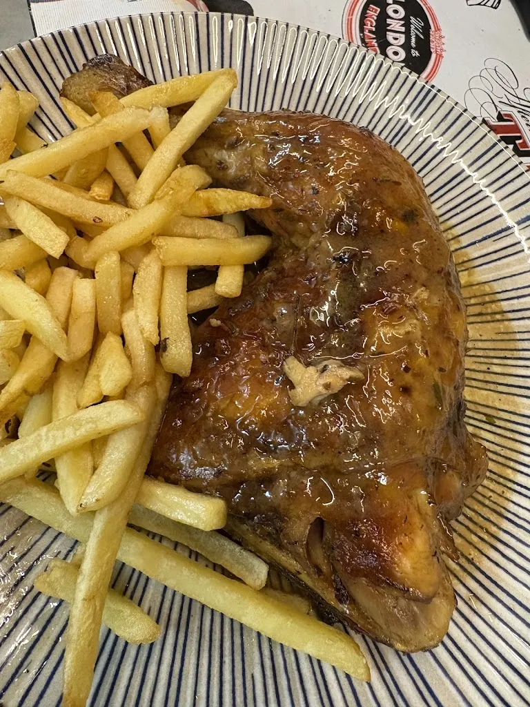 Restaurant Petit Mediterrani_Santa Coloma de Gramenet_slider_image_2