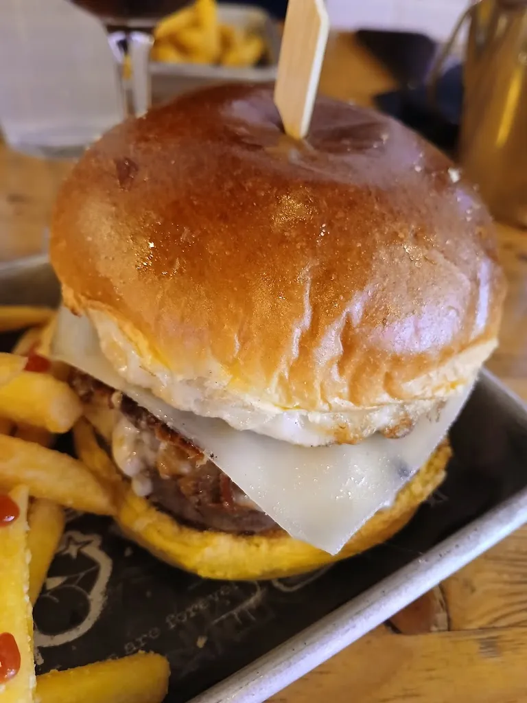 Marc Batalla_La Tremenda_Santa Coloma de Gramenet_review