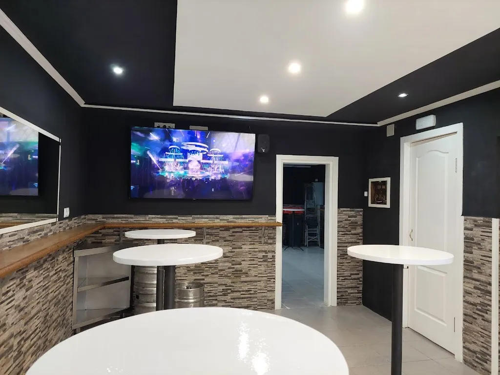 Restaurante La Catedral - Tapas - Chupitos - Cocteles_Santa Coloma de Gramenet_slider_image_3