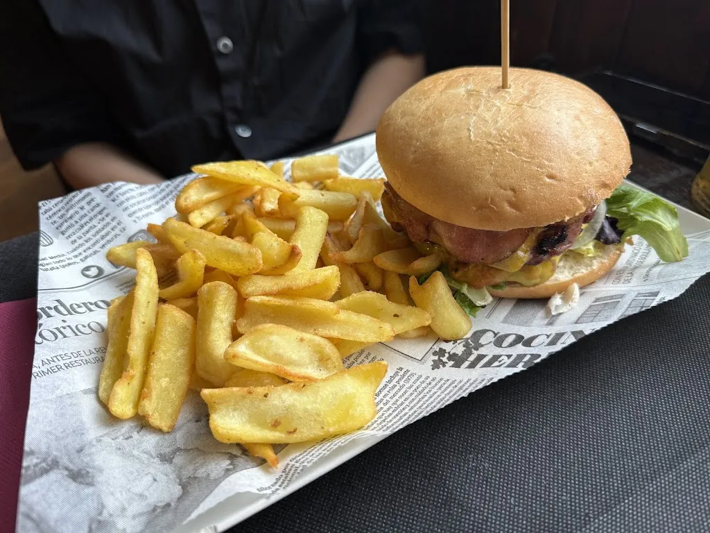 Huy Tran_1982 Birres & Burgers_Santa Coloma de Gramenet_recensione