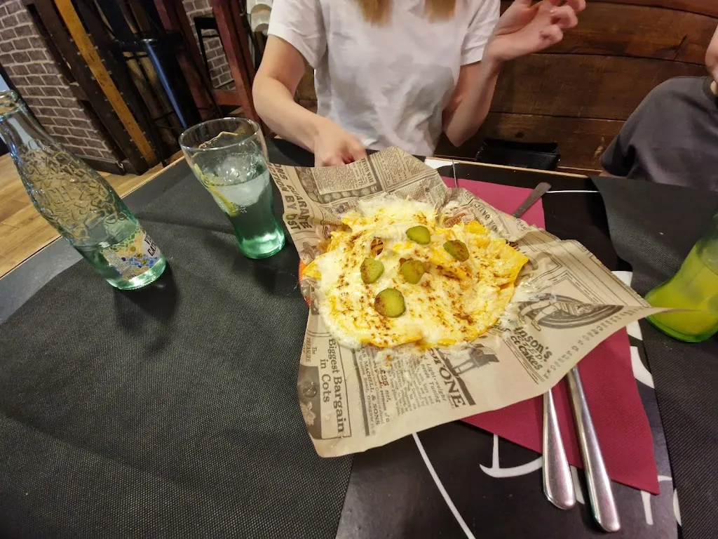 Bogdan Sfarghiu_1982 Birres & Burgers_Santa Coloma de Gramenet_recensione