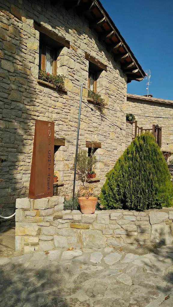 elena cos_Restaurante Faves Comptades_Tavertet_review