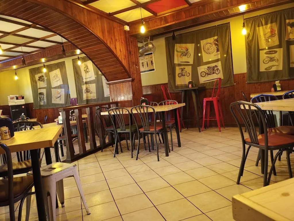 RED ARROW Roadhouse_Sora_slider_image_1