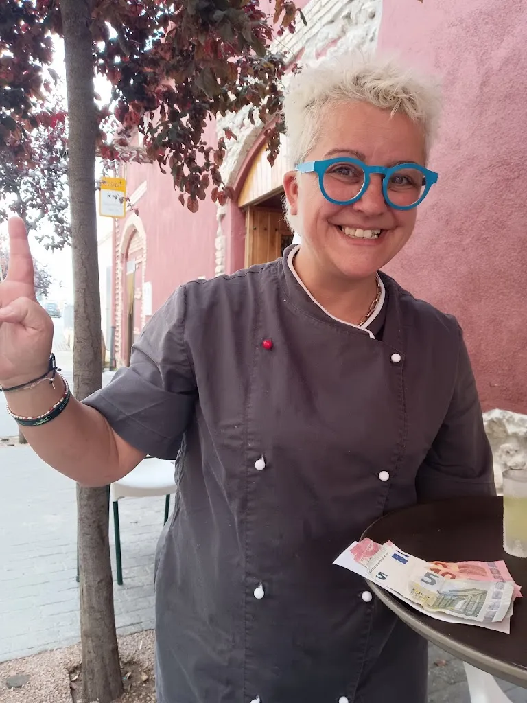 Rebecca Jimison_km0_Torrelles de Foix_review