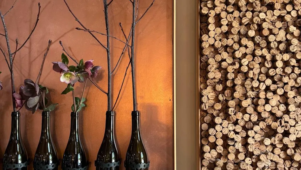 El celler. Menjars i beures restaurant in Torrelavit