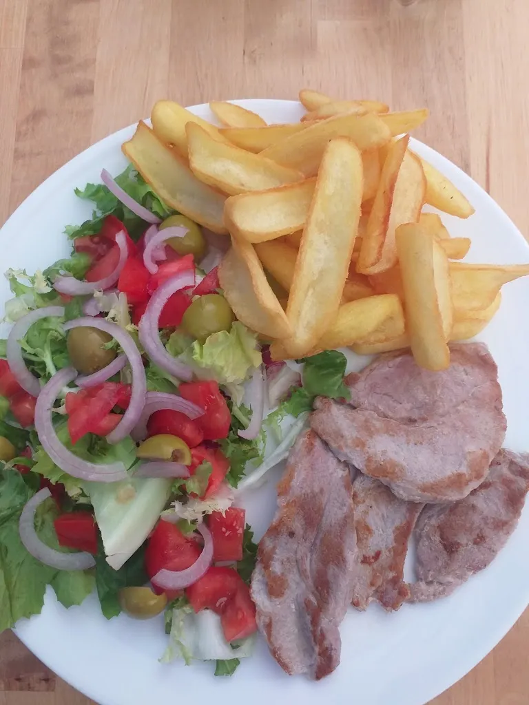 Bar Piscina Vallbona_Vallbona dAnoia_slider_image_3