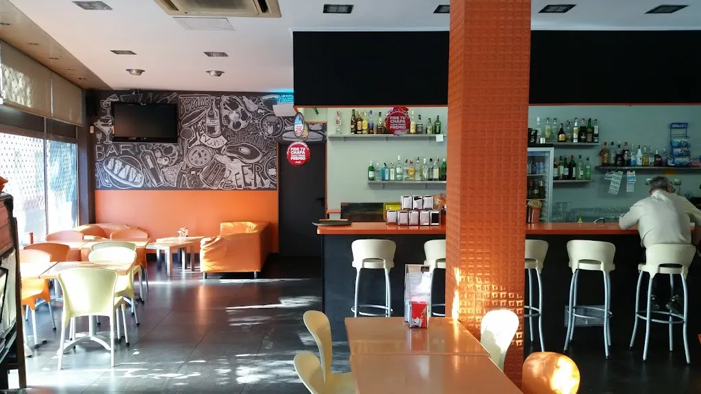 Bar Restaurant la Plaça_Torrelles de Llobregat_slider_image_3