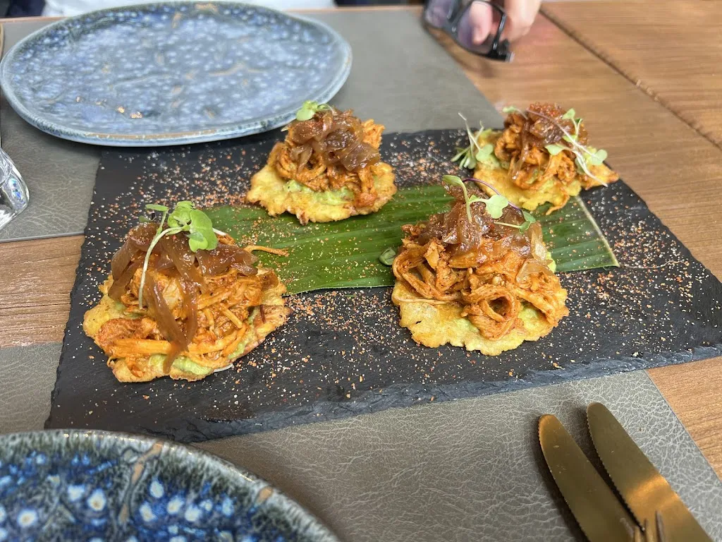 Michael Cirillo_Restaurante Vainita Con Tostón_Veciana_recensione