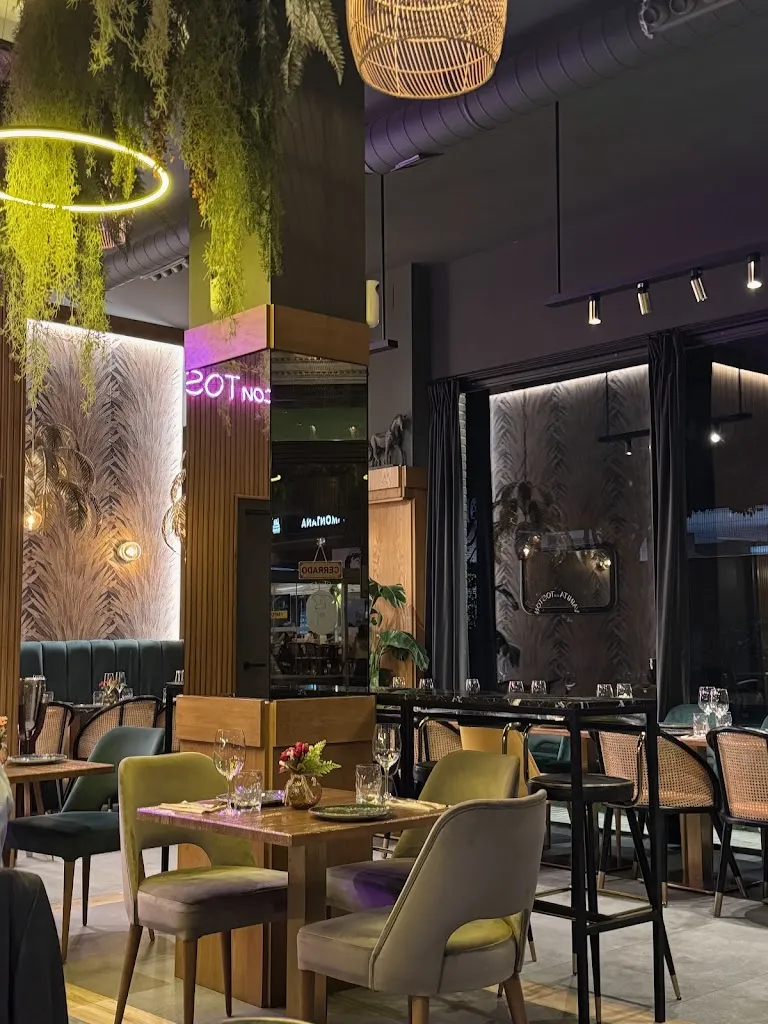 Restaurante Vainita Con Tostón_Veciana_slider_image_3