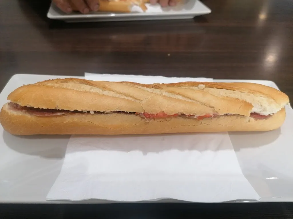 Menu_Restaurant la Guina_Vallgorguina_image_7