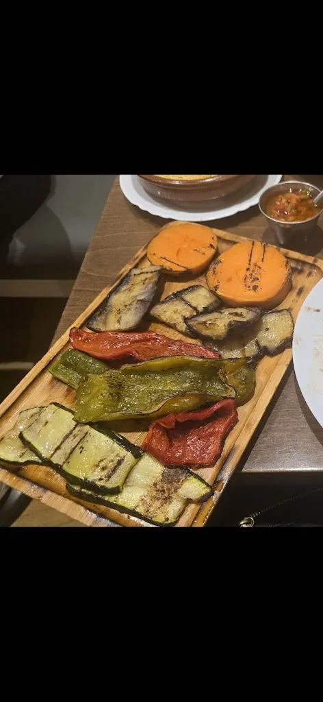 Mercy Rizo_Asado Central_Vic_review