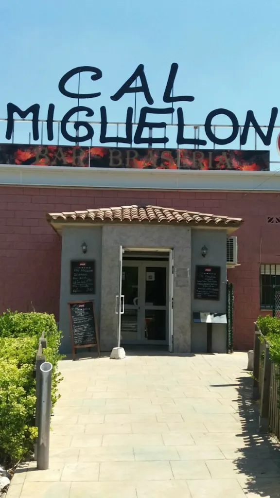 CAL MIGUELON_Vacarisses_slider_image_1