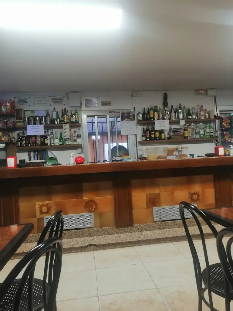 Jordi Subirana Lladó_Bar Amores_Vacarisses_review