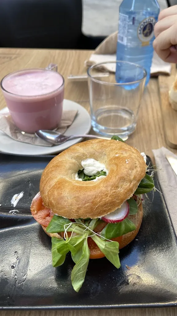 carlota _Sweet & Roll_Pobra do Caramiñal A_review