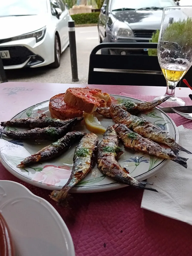 Antoni Frances_Restaurant La Riereta, antiga Sucursal_Vilada_review