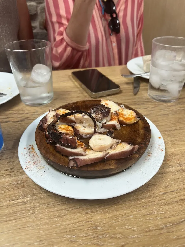 Nacho Gonzalez Iglesias_Pulpería Os Cen Pasos_Pontedeume_review