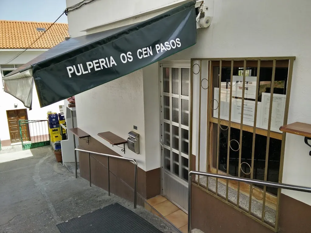 Pulpería Os Cen Pasos restaurant in Pontedeume