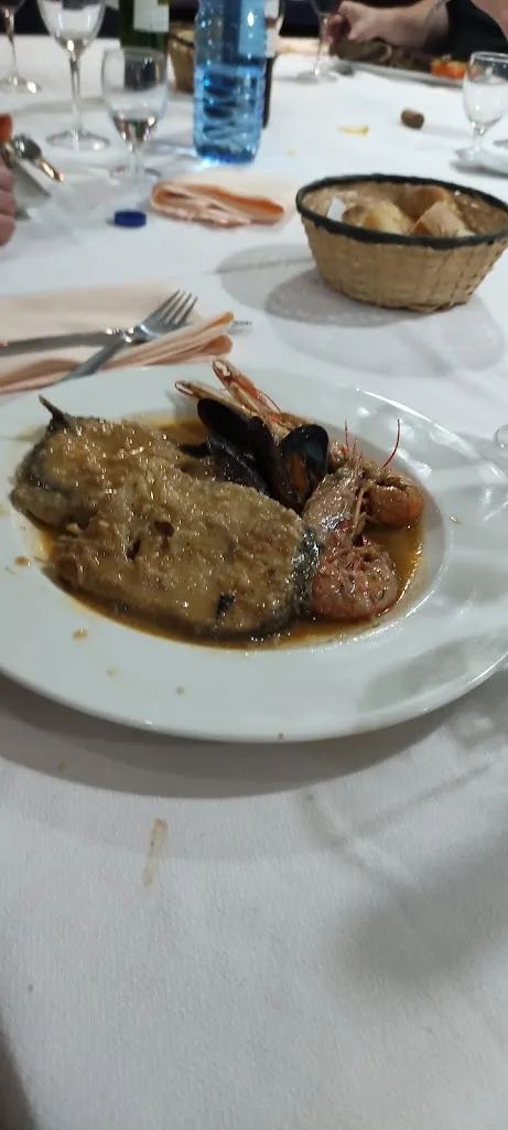 mariahusar Husar_Bar - Restaurante L' Estanc. Brasseria_Vilalba Sasserra_review