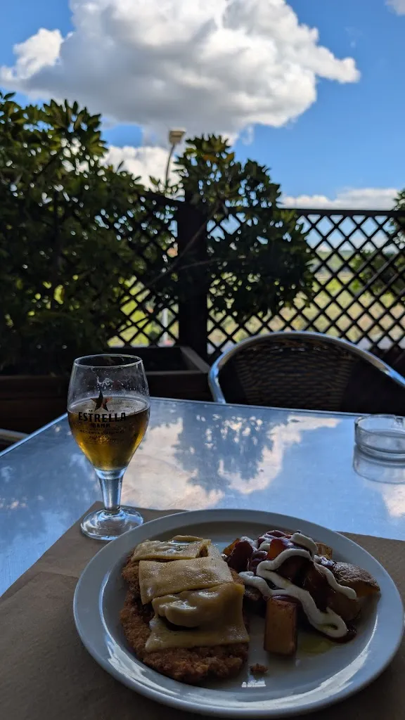 Fayez_Bar Punt Blau_Viladecavalls_review