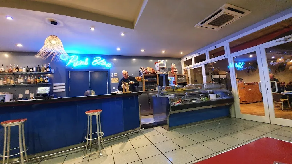 Bar Punt Blau restaurant in Viladecavalls