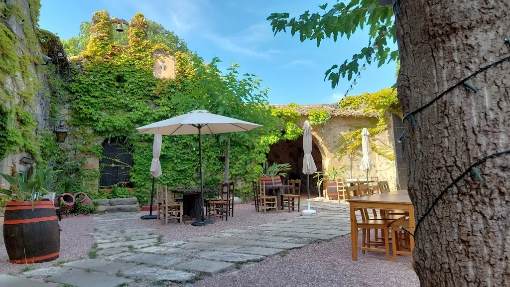 Cate Ann_Masia Can Palau_Vilanova del Vallès_review